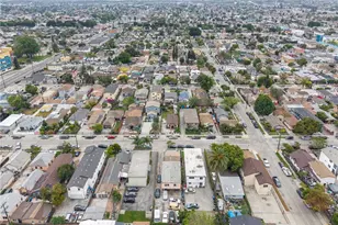 213 E 87th Pl, Los Angeles, CA 90003 - Photo 19