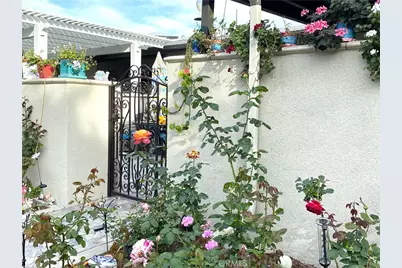 1851 McKinney Way, M15-25B, Seal Beach, CA 90740 - Photo 3