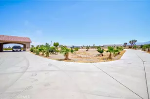 3789 Luna Rd, Phelan, CA 92371 - Photo 9