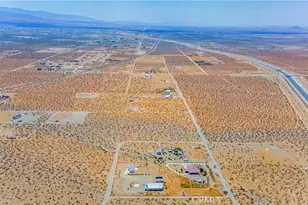 3789 Luna Rd, Phelan, CA 92371 - Photo 7