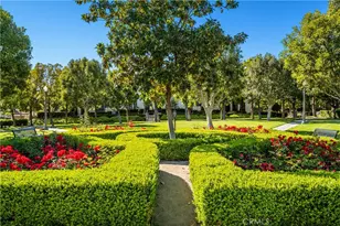 22 Apple Valley, Irvine, CA 92602 - Photo 41