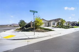 29032 Golden Sunset, Winchester, CA 92596 - Photo 15