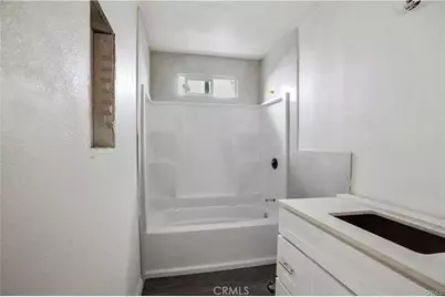 1003 W Myrtle Street, Santa Ana, CA 92703 - Photo 23