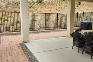 11882 Wandering Way, Corona, CA 92883 - Photo 29