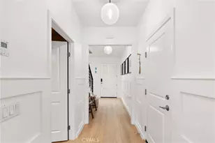 112 Gemstone, Irvine, CA 92620 - Photo 5