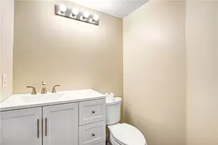 945 Michael Pl, Corona, CA 92881 - Photo 11