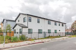 10424 Graham Ave, Los Angeles, CA 90002 - Photo 47