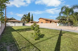 435 E Adams, Santa Ana, CA 92707 - Photo 23