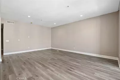 300 E 4th Street #304, Long Beach, CA 90802 - Photo 11