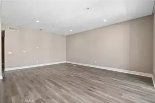 300 E 4th St, Long Beach, CA 90802 - Photo 11