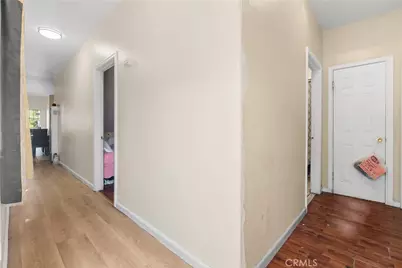 10406 Avalon Boulevard, Los Angeles, CA 90003 - Photo 33