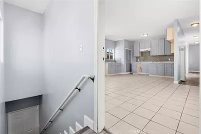 10406 Avalon Boulevard, Los Angeles, CA 90003 - Photo 19