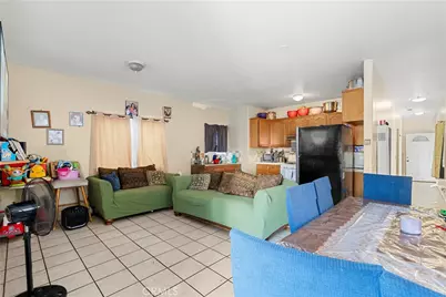 10406 Avalon Boulevard, Los Angeles, CA 90003 - Photo 27