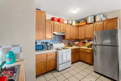 10406 Avalon Boulevard, Los Angeles, CA 90003 - Photo 25