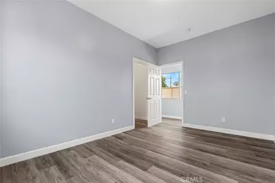 10406 Avalon Boulevard, Los Angeles, CA 90003 - Photo 9