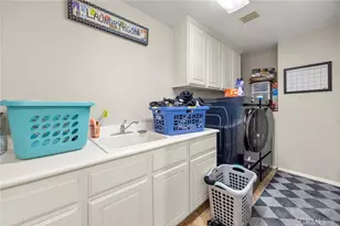 7547 Soaring Bird Ct, Eastvale, CA 92880 - Photo 17