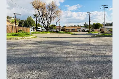30830 Riverside, Lake Elsinore, CA 92530 - Photo 3
