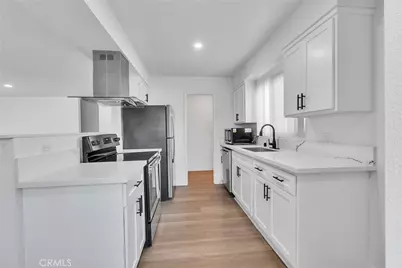 625 Orizaba, Long Beach, CA 90814 - Photo 27