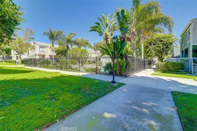 2910 S Greenville #H, Santa Ana, CA 92704 - Photo 23