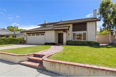 939 Nottingham, Corona, CA 92878 - Photo 3