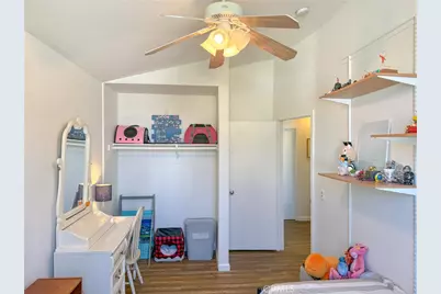 26676 Whippoorwill, Canyon Country, CA 91351 - Photo 13