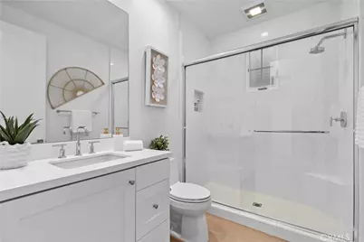 201 Fiore, Irvine, CA 92602 - Photo 21