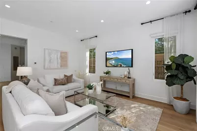 201 Fiore, Irvine, CA 92602 - Photo 5
