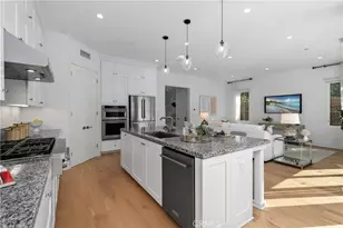201 Fiore, Irvine, CA 92602 - Photo 13