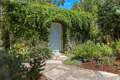1710 N Los Robles, Pasadena, CA 91104 - Photo 41
