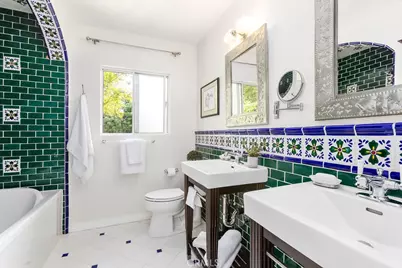 1710 N Los Robles, Pasadena, CA 91104 - Photo 25