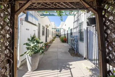 1738 E 4th Street #15, Long Beach, CA 90802 - Photo 21