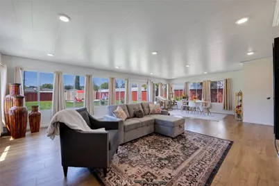 1519 Victoria, Fullerton, CA 92831 - Photo 17