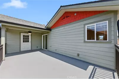 1050 E 5th, Long Beach, CA 90802 - Photo 11