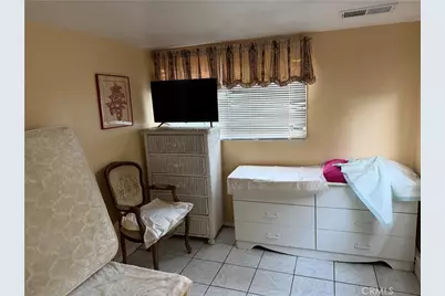 1439 W Kiama, Anaheim, CA 92802 - Photo 5