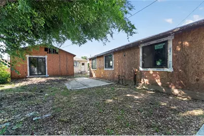 15021 Sylvan, Van Nuys, CA 91411 - Photo 25