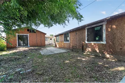 15021 Sylvan, Van Nuys, CA 91411 - Photo 25