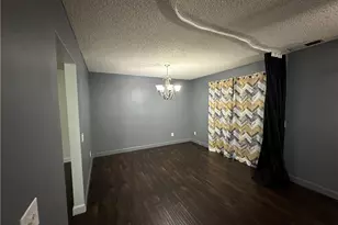 165 Racquet Club Expressway, Compton, CA 90220 - Photo 9