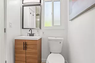 5141 Don Pio Dr, Woodland Hills, CA 91364 - Photo 23