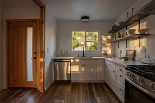 5141 Don Pio Dr, Woodland Hills, CA 91364 - Photo 7