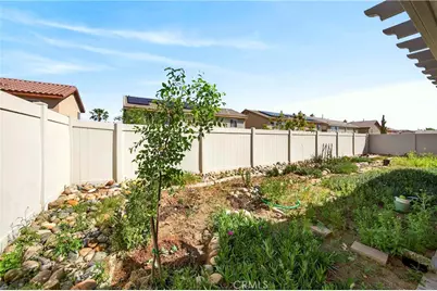 12448 Los Pinos, Victorville, CA 92392 - Photo 49