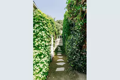 4070 Garden Avenue, Los Angeles, CA 90039 - Photo 31
