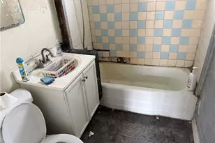 2412 Gale, Long Beach, CA 90810 - Photo 7