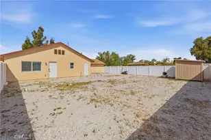 12419 Pawnee, Apple Valley, CA 92308 - Photo 47