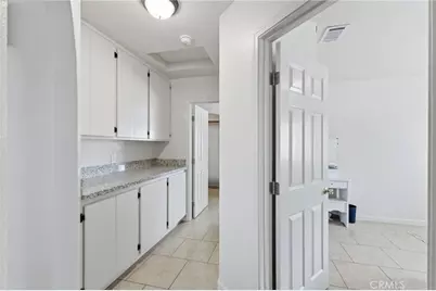 12419 Pawnee, Apple Valley, CA 92308 - Photo 35