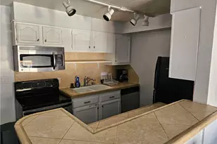 2767 E 3rd, Long Beach, CA 90814 - Photo 3