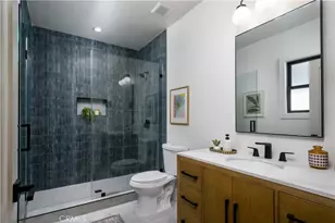 223 Howland Canal, Venice, CA 90291 - Photo 15