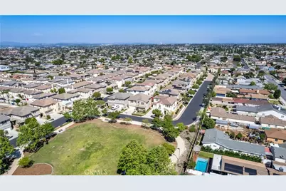 8714 Orchid Way, Cypress, CA 90630 - Photo 39