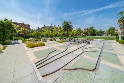 585 S Kroeger, Anaheim, CA 92805 - Photo 29