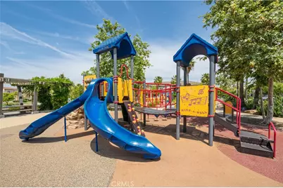 585 S Kroeger, Anaheim, CA 92805 - Photo 33