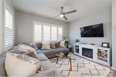 585 S Kroeger, Anaheim, CA 92805 - Photo 7